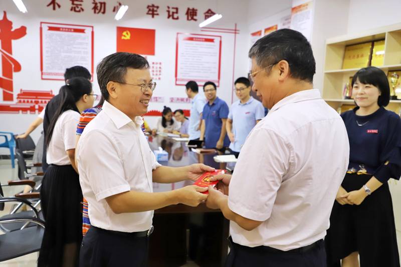 http://www.gmu.cn/__local/3/D2/35/9C100E58025D2CDB1CDB32E805B_DABE9D5D_2FAF4B.jpg